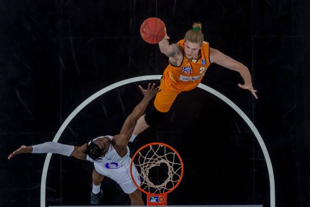 更加出色的 更加出色的