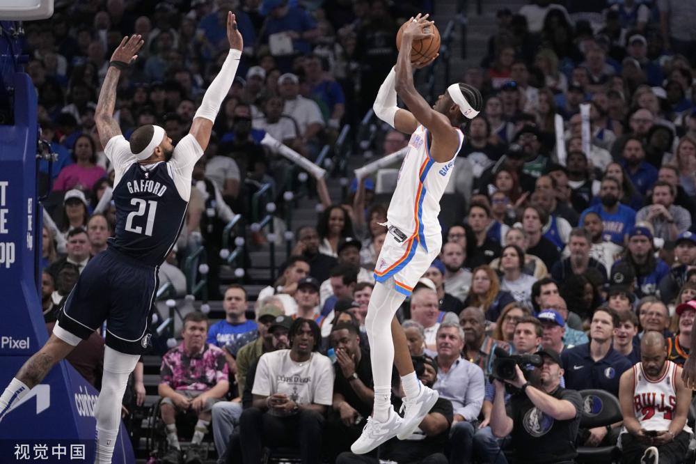 仅是两队在 仅是两队在